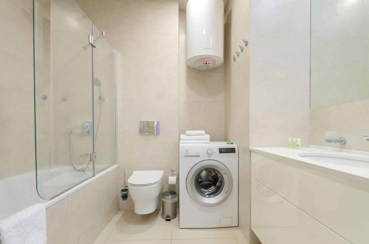 Petrovdom 13-141 In Rc New York Concept House With Bathroom Kyiv Exterior photo